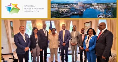 Premierministerin von Barbados fordert einen regionalen Tourismusbetreiber 